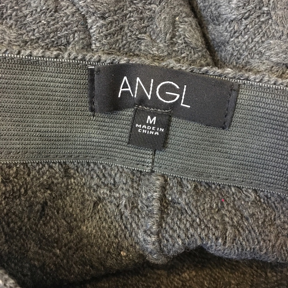 Grey knit mini skirt - Picture 2 of 3